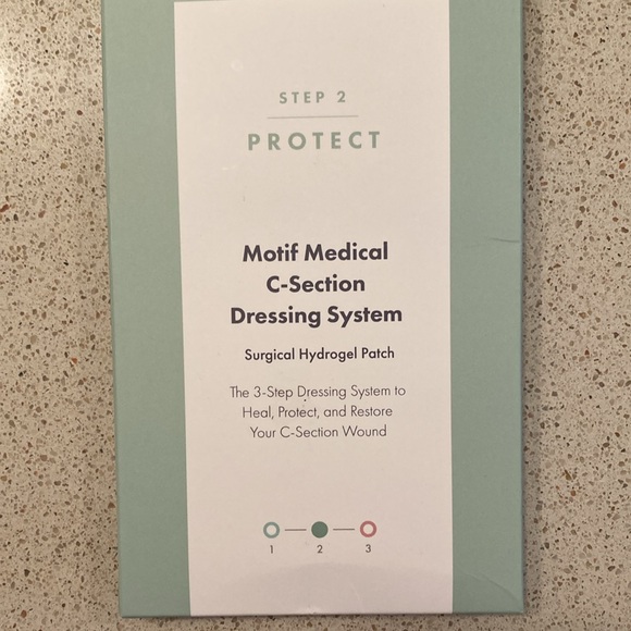 Motif Medical C-Section Dressing System, 4 dressings - Picture 2 of 6